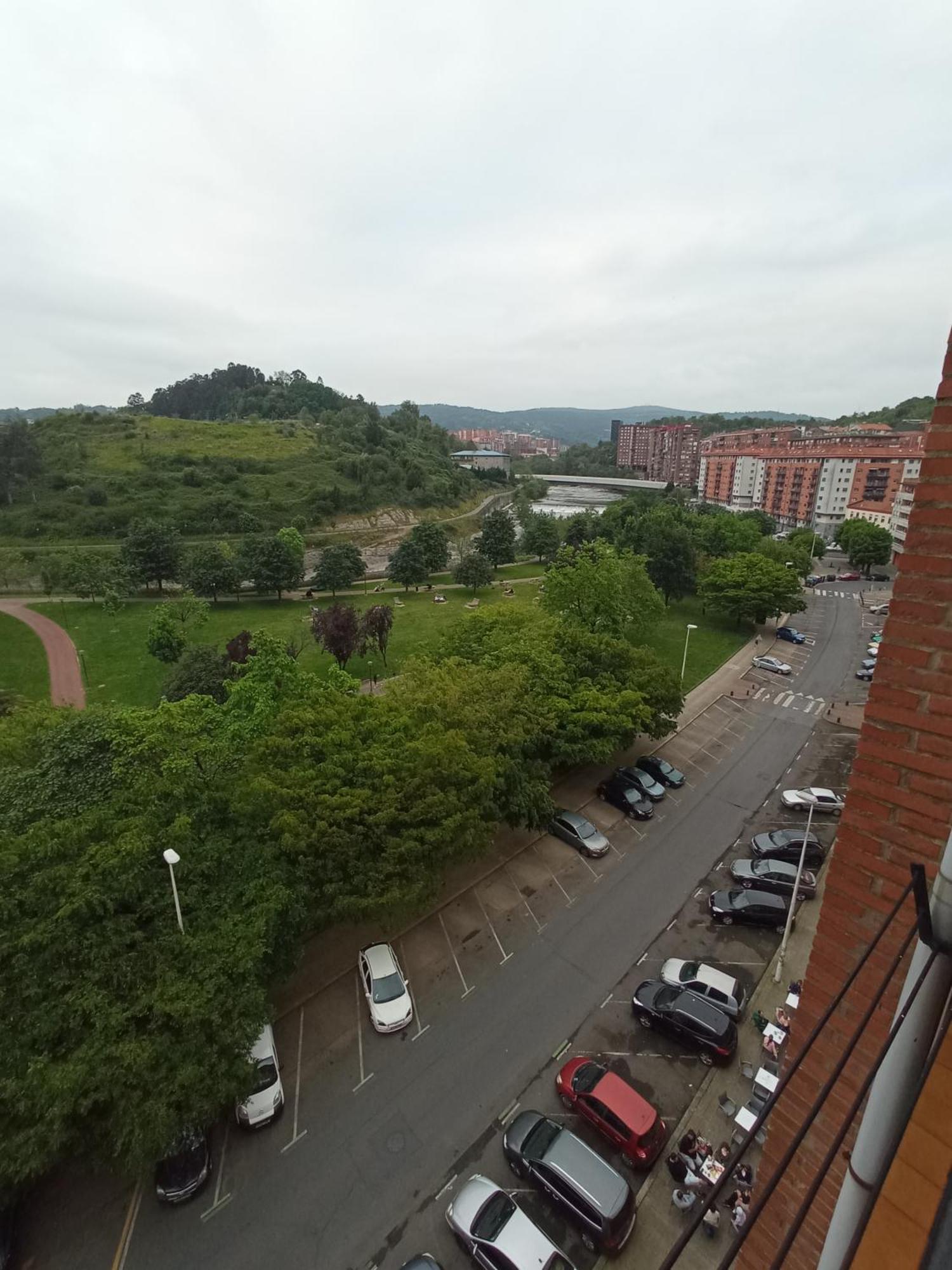 Habitacion 1 Con Vistas Bilbao Bilik gambar